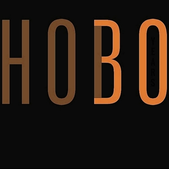 HOBO Int'l Black/Red Patent Leather Woven 'Lauren' Wallet/Clutch - Picture 10 of 12